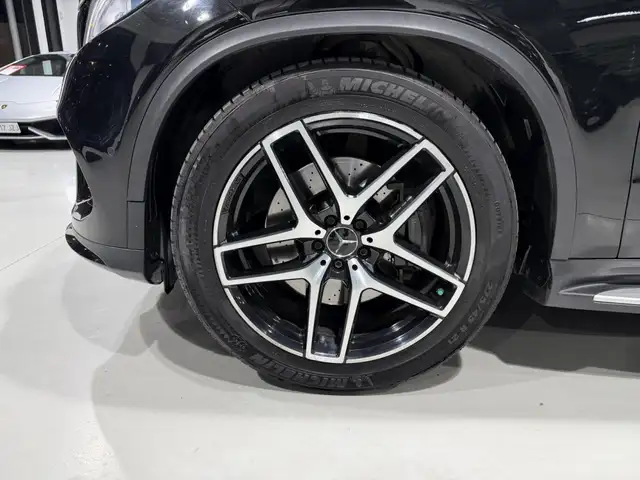 Mercedes-Benz Gle view 11