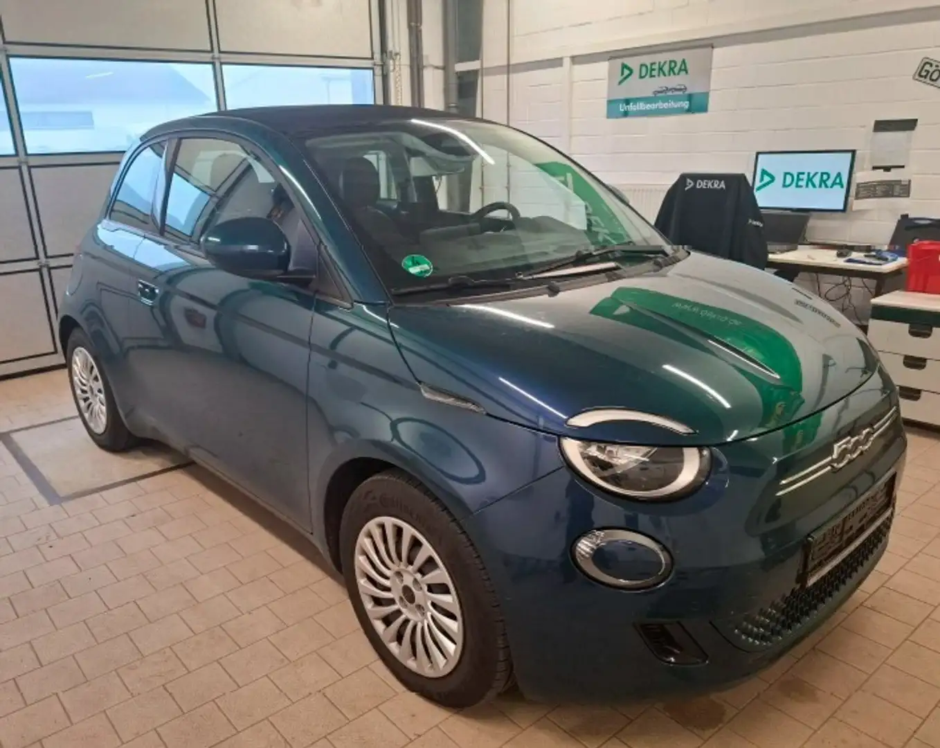 Fiat 500e Cabrio 118PS 42kWh Navi - Klimaautomatik Grün - 1