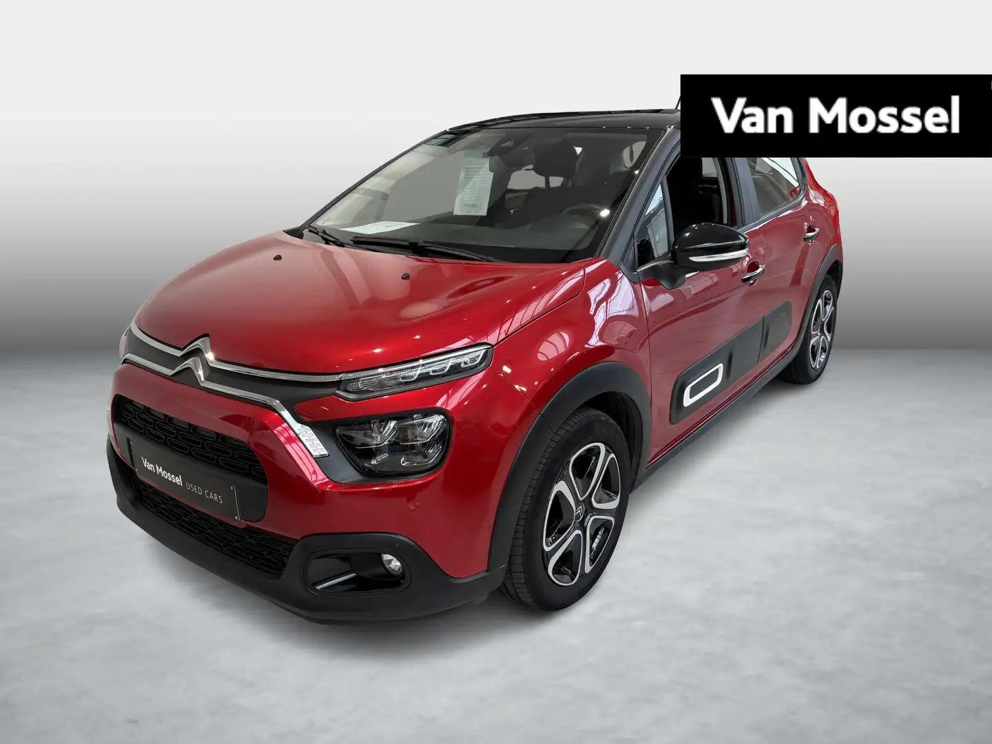 Citroen C3 1.2 PureTech 110 S&S EAT6 Shine Rood - 1