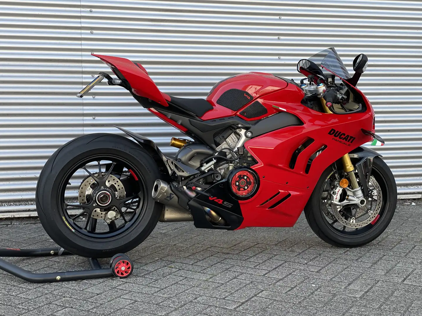 Ducati Panigale V4 S akrapovic - 2