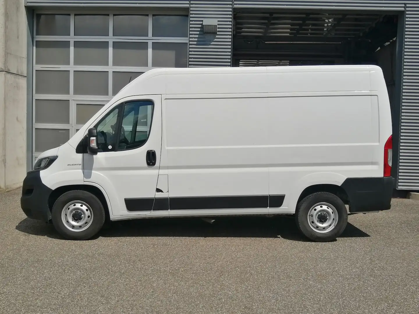 Fiat Ducato 140 L2H2 Automatik Klimaatomatik Weiß - 2