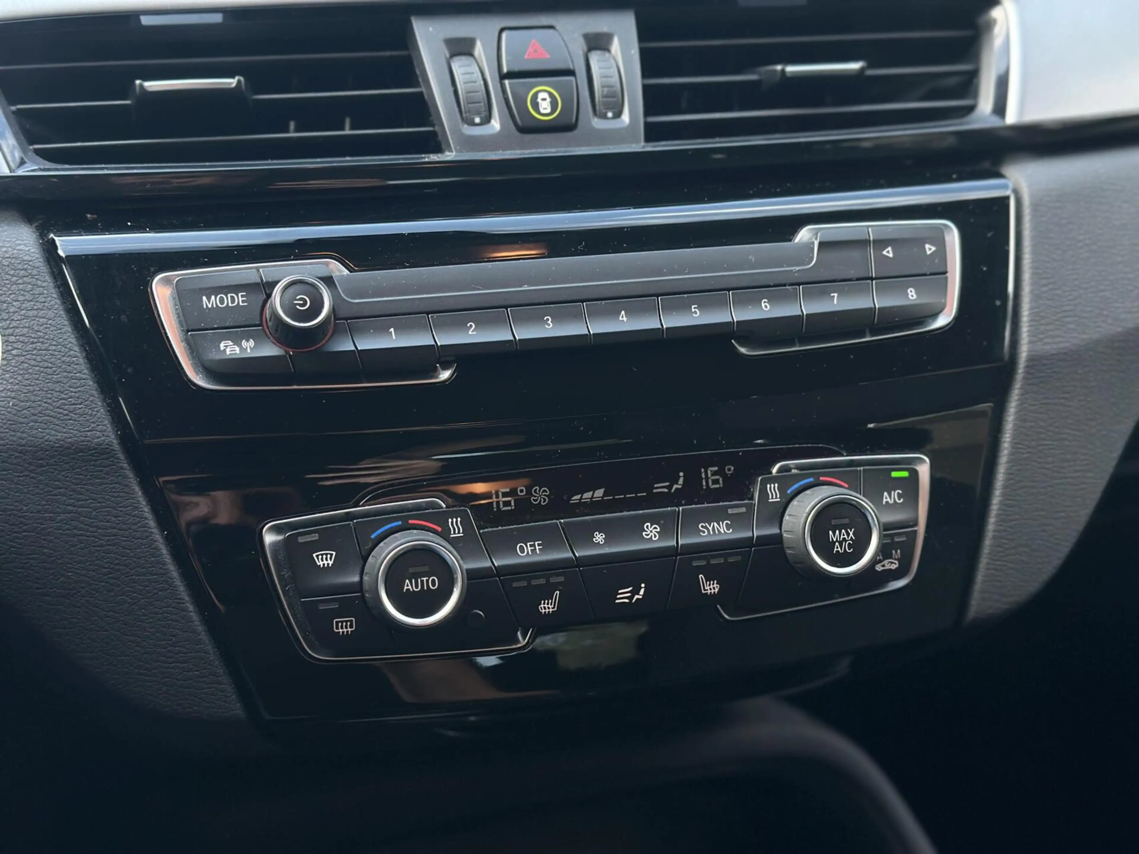 BMW X1 xDrive25e Led, Camera, Navi, Bluetooth, LM.. — photo 12