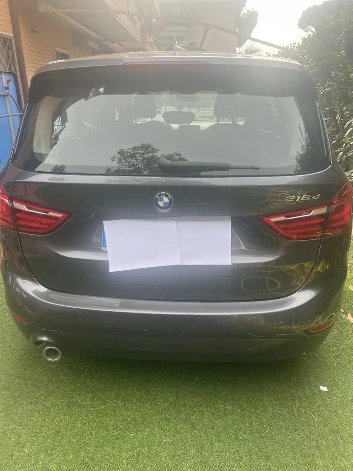 BMW 216