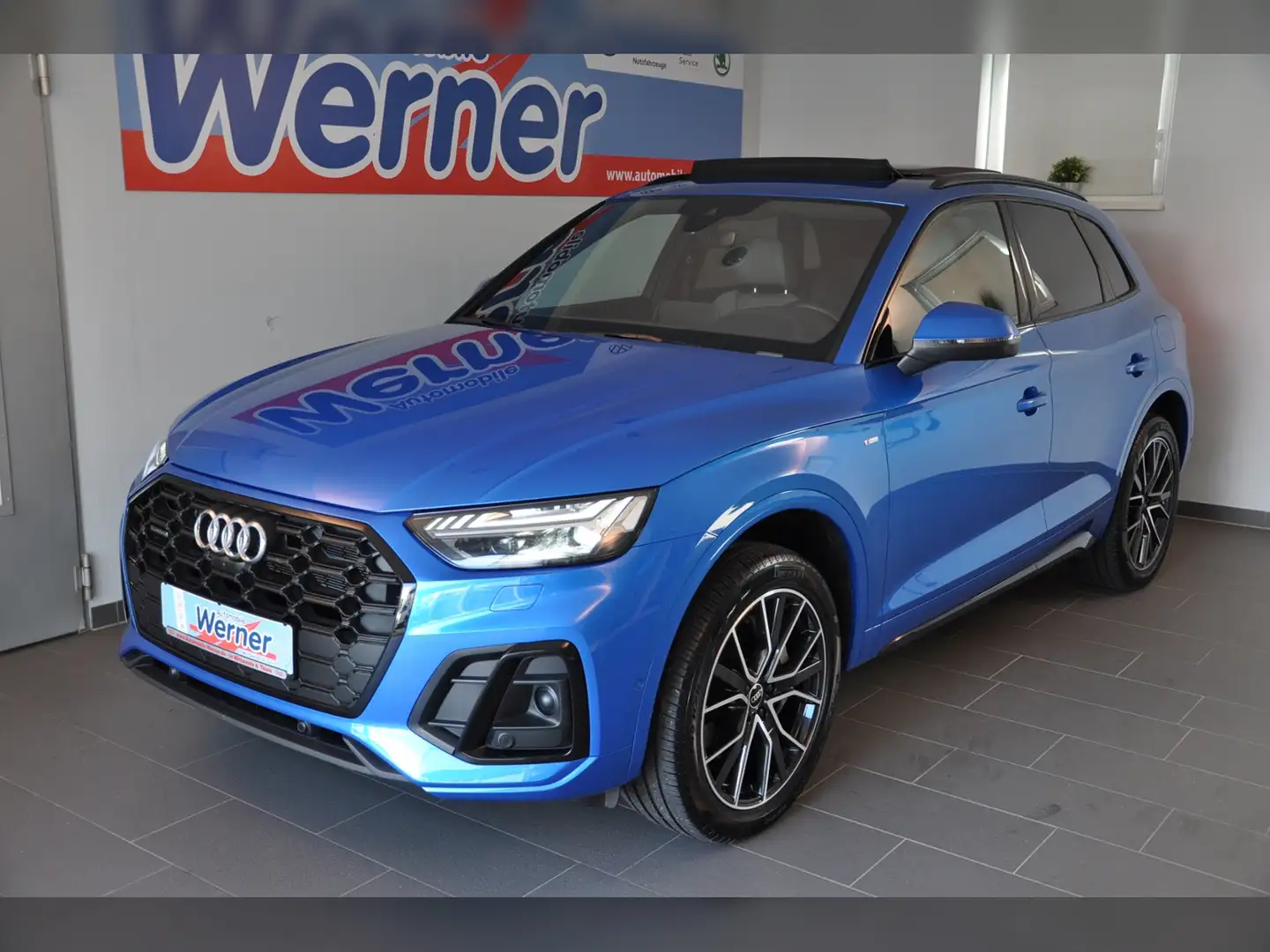 Audi Q5 TFSIe S line 55 quattro AHK Panodach Werksgaranti Blau - 2