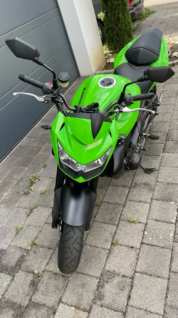 Kawasaki Z 750 zelena - 1