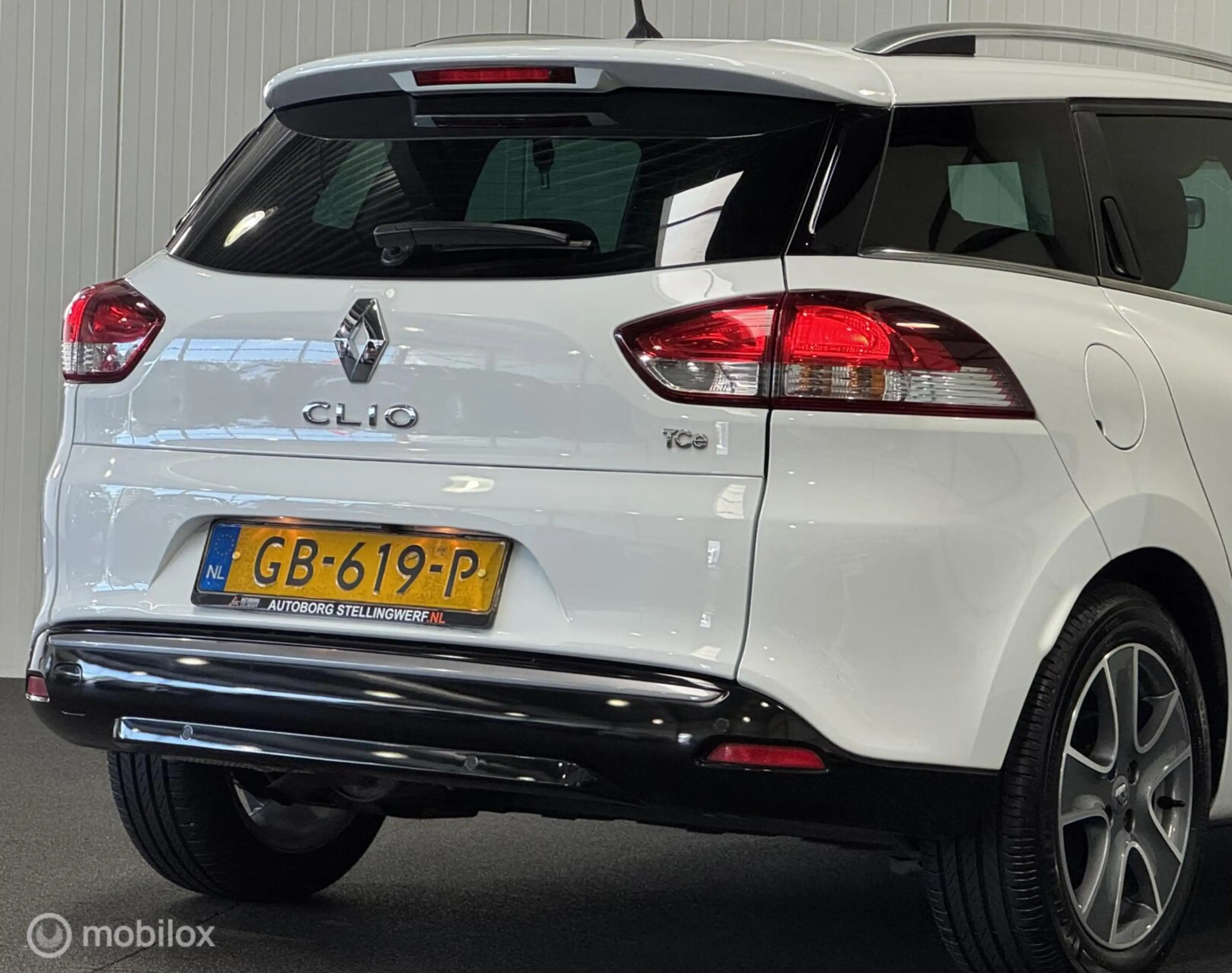 Renault Clio Estate 0.9 TCe Night&Day [ NAP cruise camera LM ] — photo 24