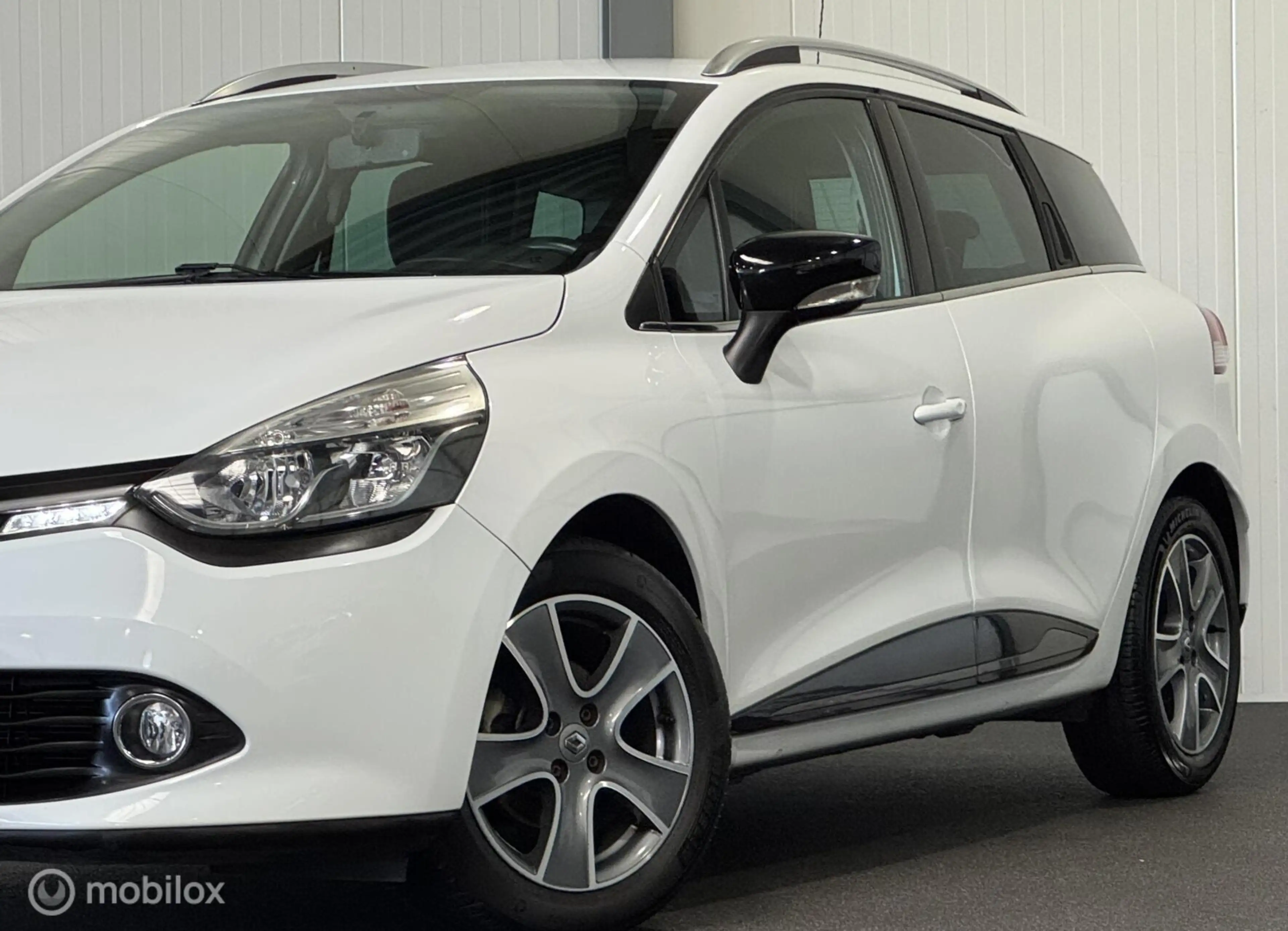 Renault Clio Estate 0.9 TCe Night&Day [ NAP cruise camera LM ] — photo 14