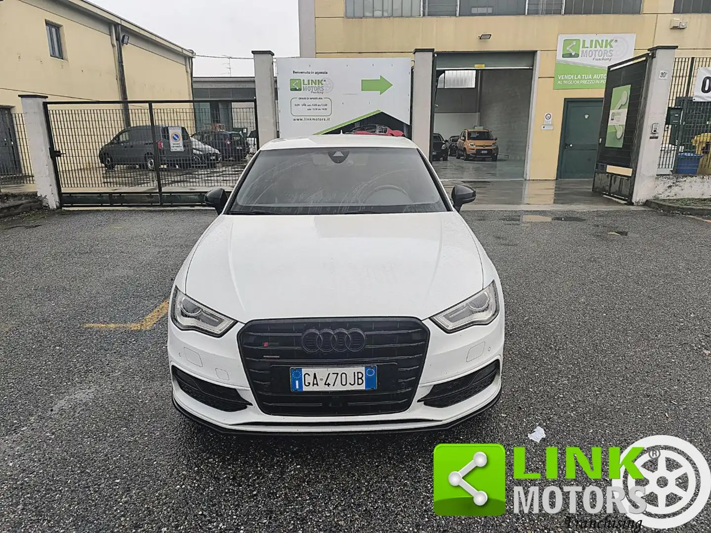 Audi A3 1.8 TFSI quattro S tronic S-LINE Blanc - 2