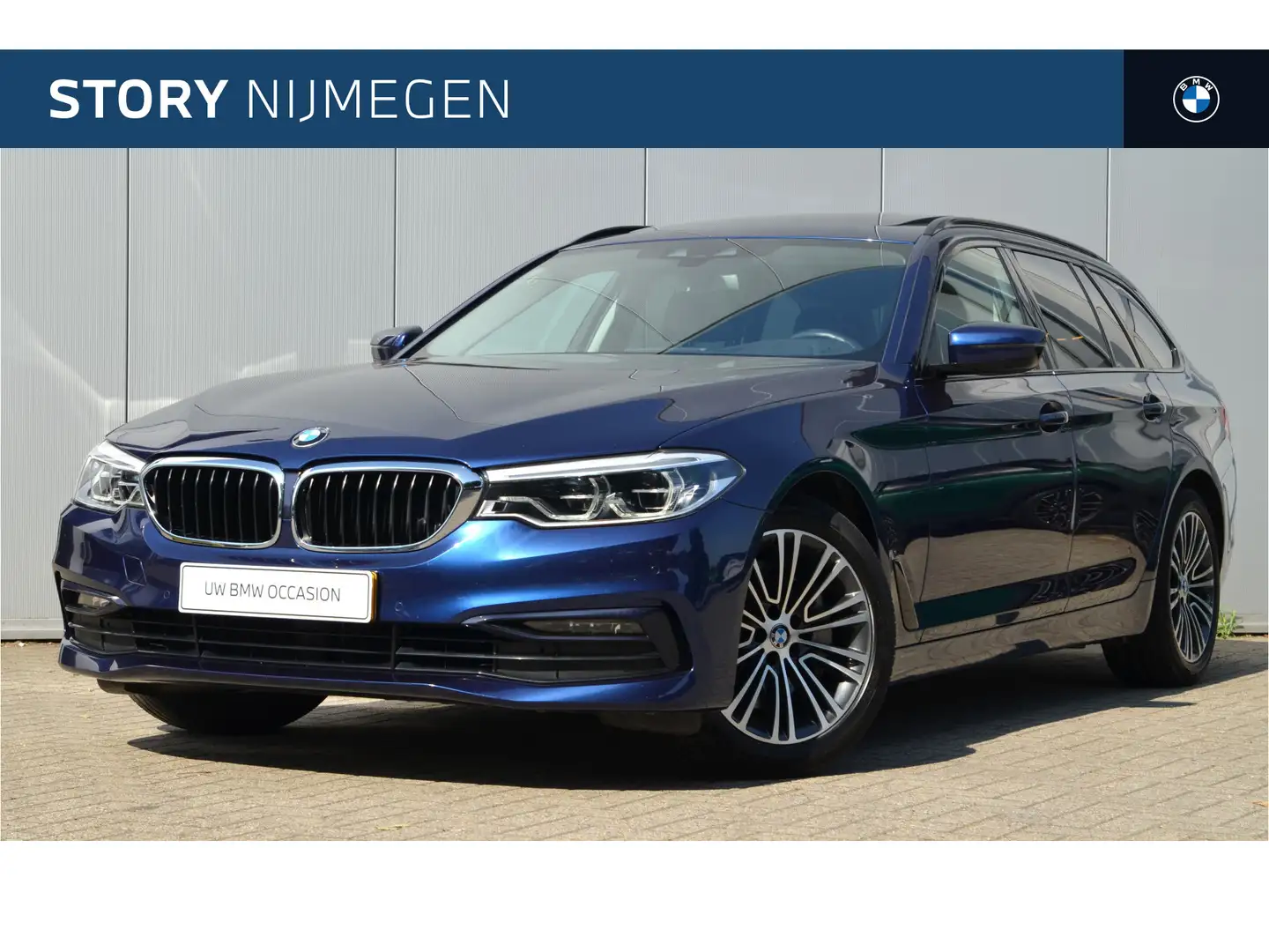 BMW 530 5 Serie Touring 530i xDrive High Executive Sport L Blauw - 1