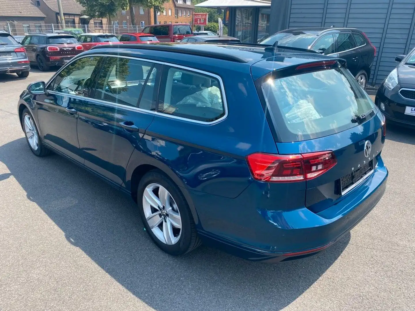 Volkswagen Passat Variant 2.0 TDI DSG  Business 4Motion Blauw - 2