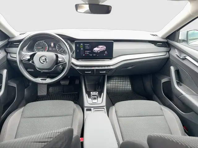Skoda Octavia view 9