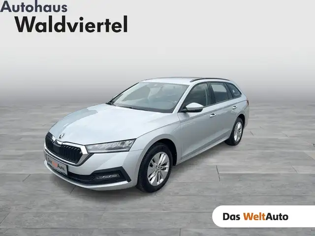 Skoda Octavia main image
