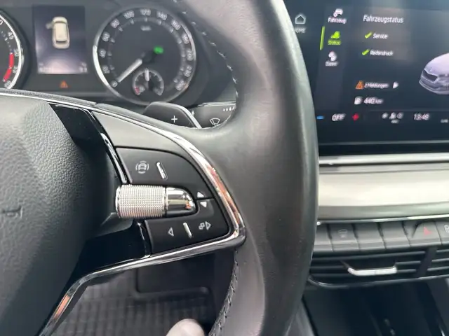 Skoda Octavia view 12