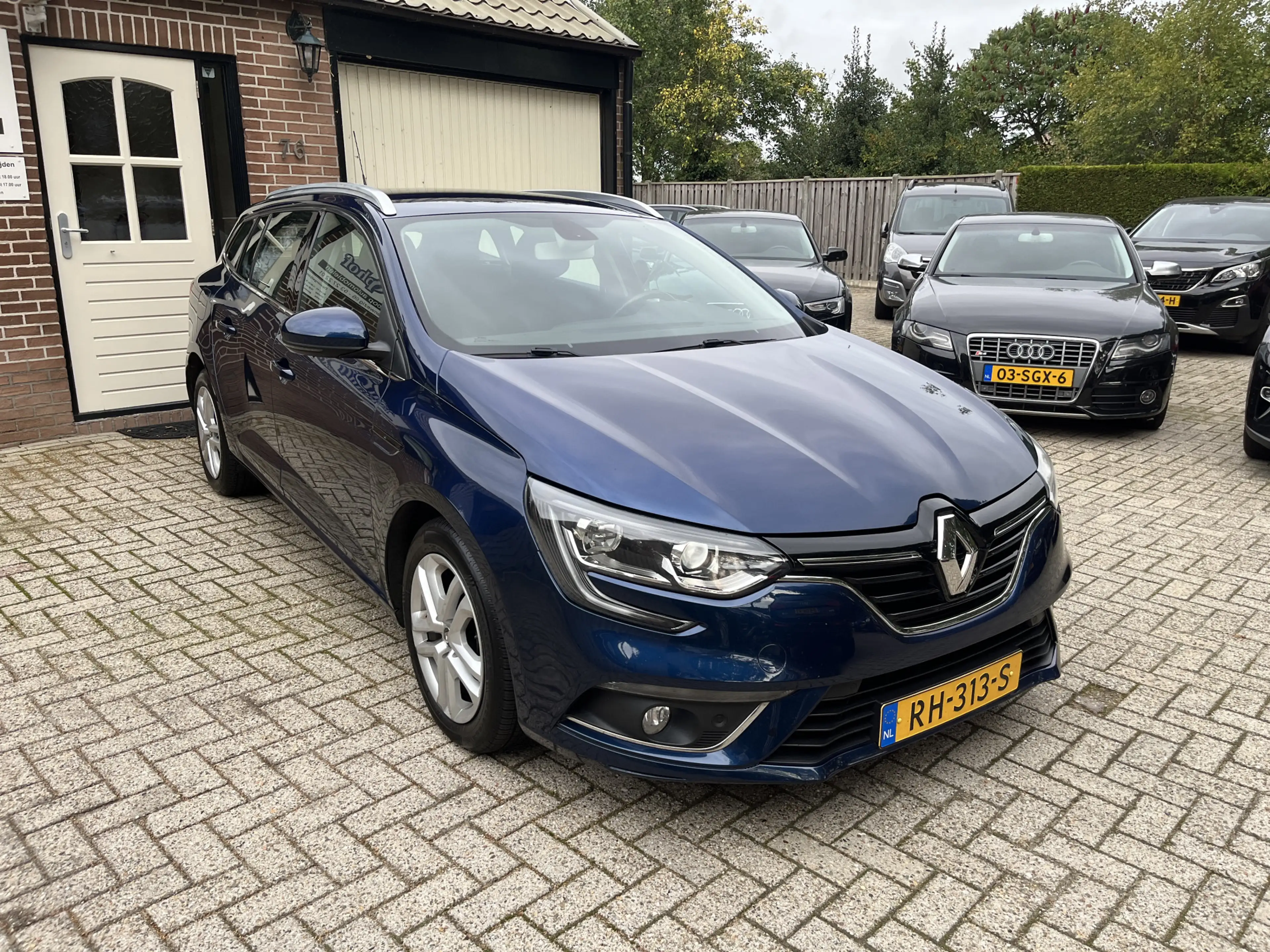 Renault Megane Estate 1.5 dCi Eco2 Zen Trekhaak Nieuwe A.P.K Xeno — photo 4