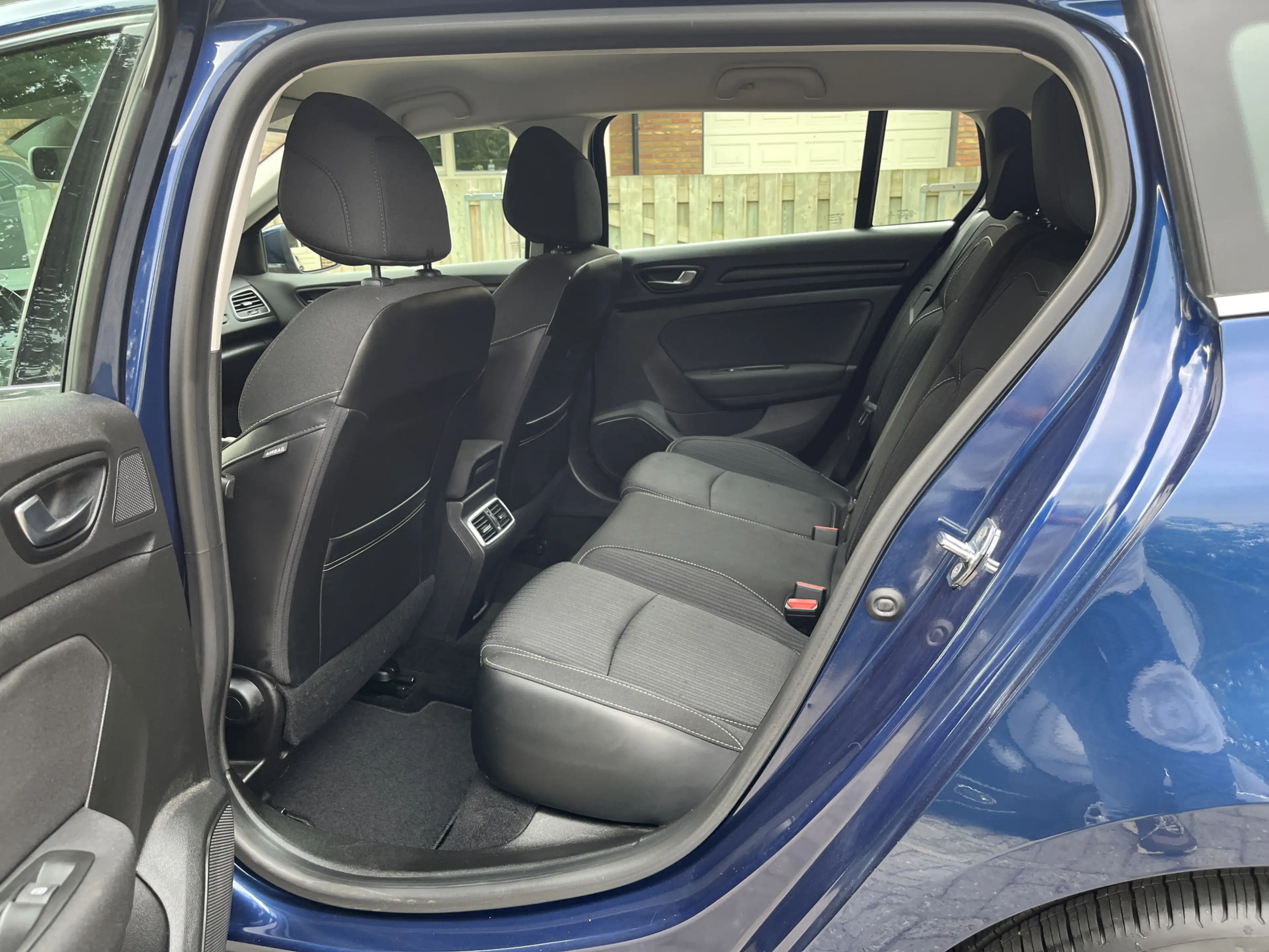 Renault Megane Estate 1.5 dCi Eco2 Zen Trekhaak Nieuwe A.P.K Xeno — photo 9