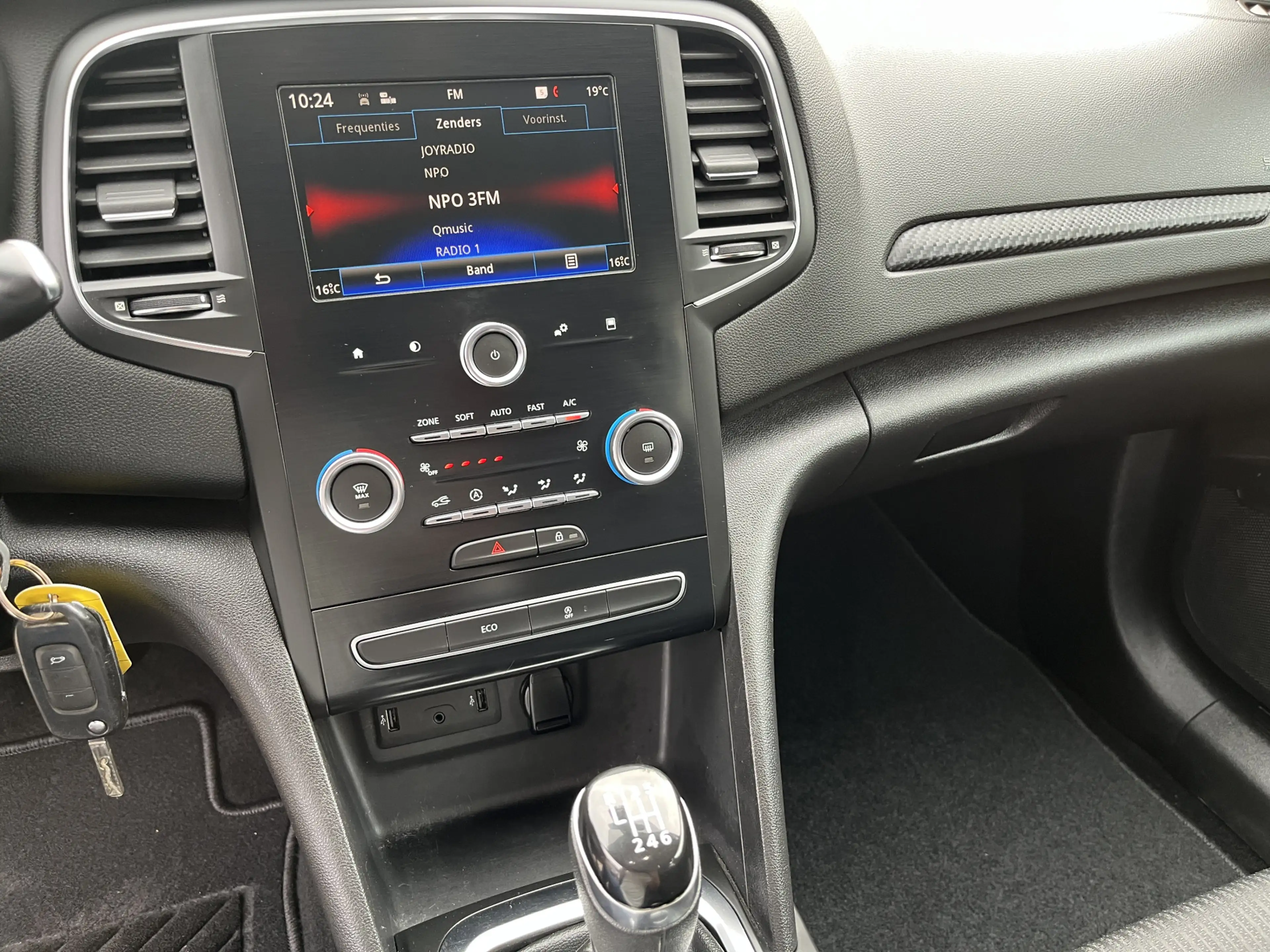 Renault Megane Estate 1.5 dCi Eco2 Zen Trekhaak Nieuwe A.P.K Xeno — photo 17