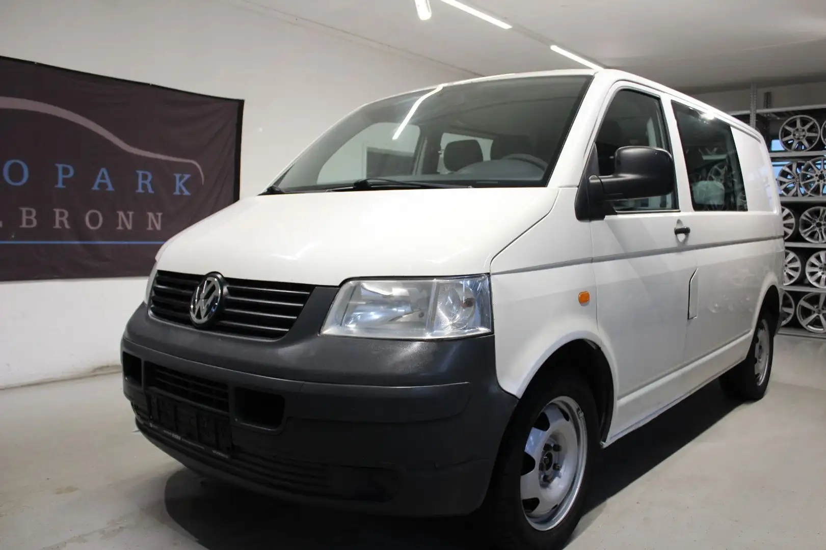 Volkswagen T5 Transporter Kasten-Kombi*ABS*ESP*AHK Grijs - 1