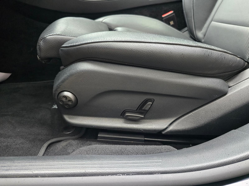 Mercedes-Benz E 400 d 4Matic Avantgarde°Mutibeam°ACC°Spur°TWA°S — photo 12
