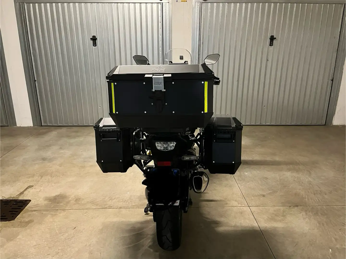 Suzuki V-Strom 1050SE - 2