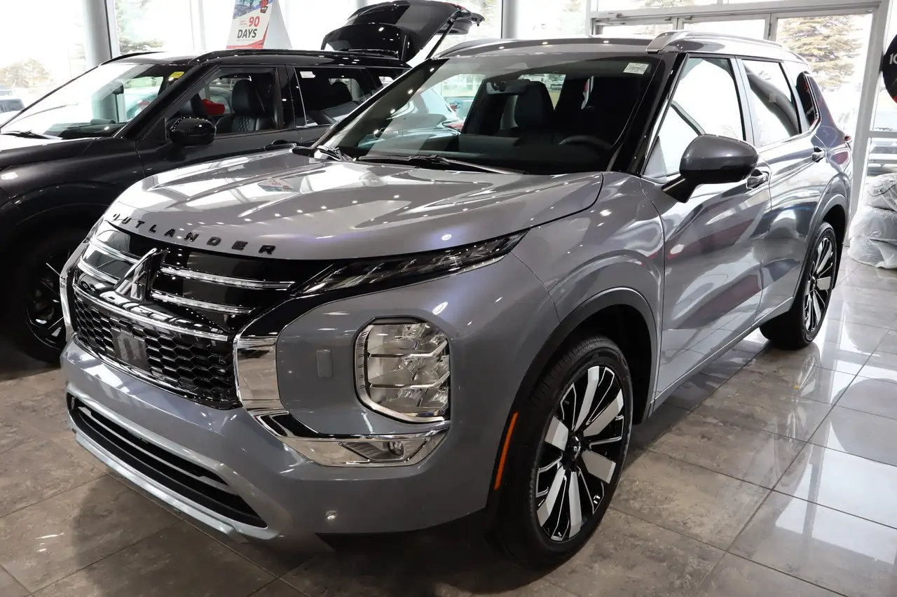 Mitsubishi Outlander снимка Mitsubishi Outlander