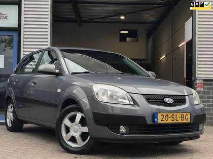 Kia Rio 1.6 CVVT X-ecutive |5-Drs|Clima|NAP