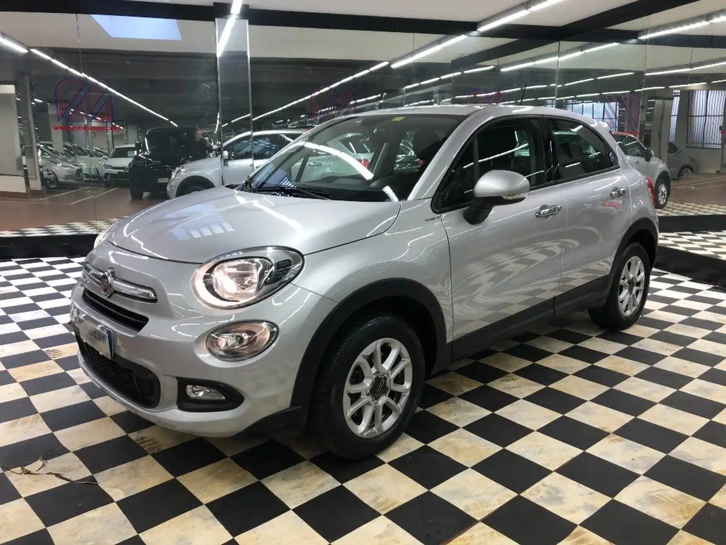 Fiat 500X 1.6 MultiJet 120 CV Pop Star Zilver - 1
