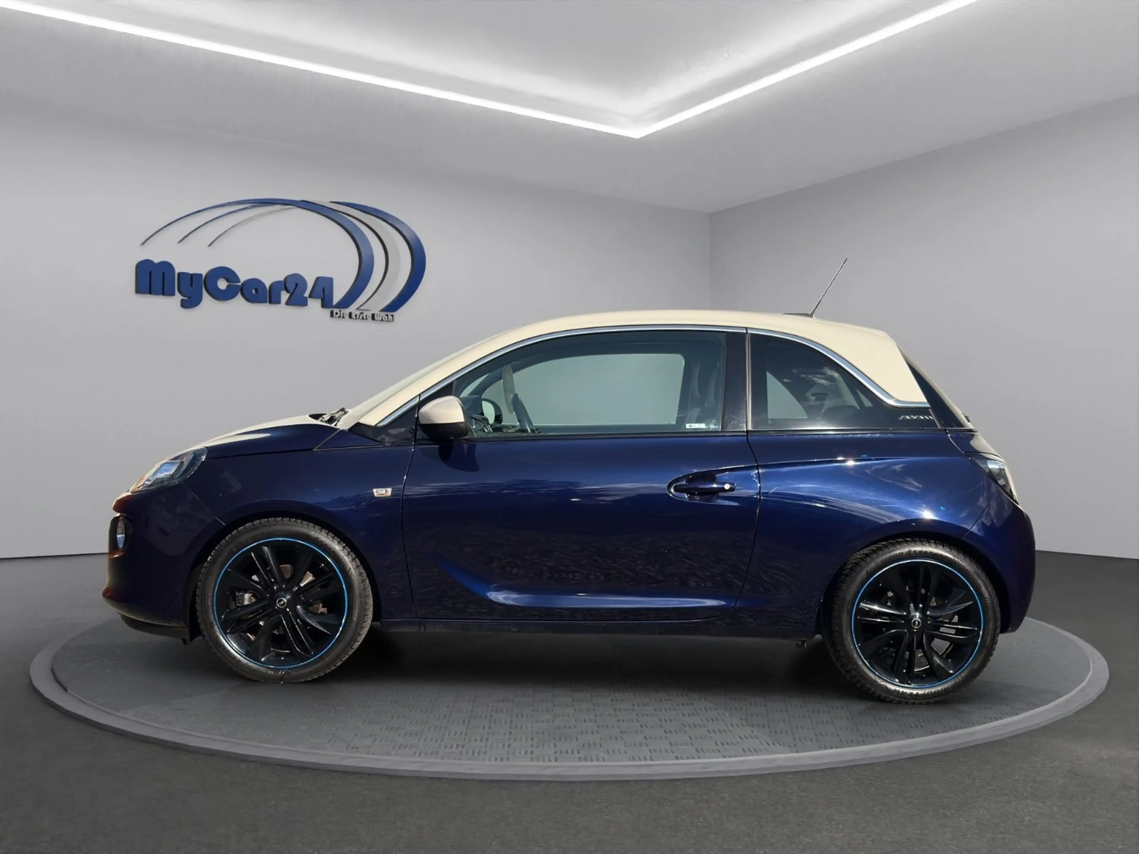 Opel Adam °Autom.°PDC°SZH°T.-Leder°IntelliLink°4Season — photo 12