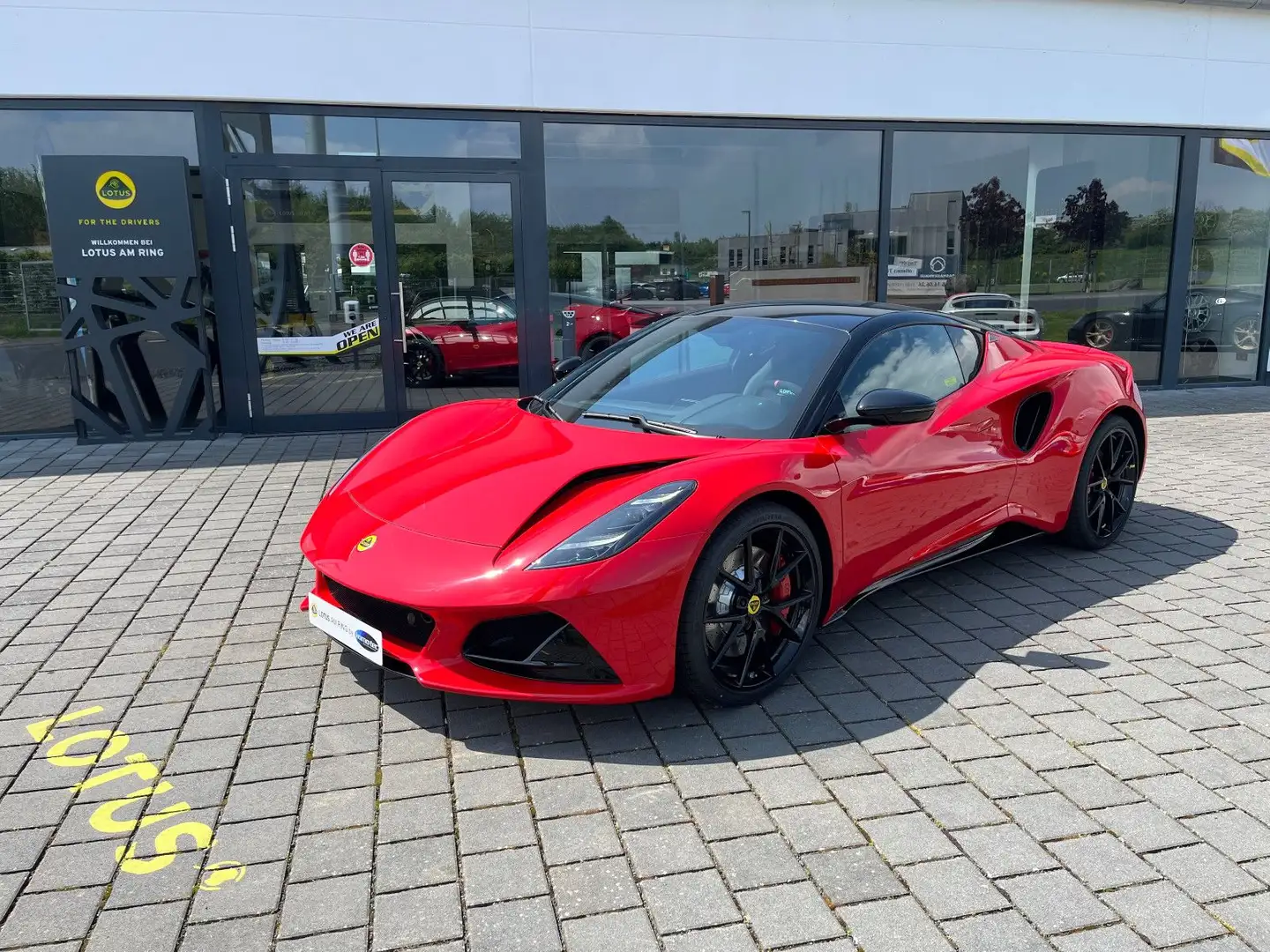 Lotus Emira I4 DCT "First Edition" by Lotus am Ring Rosso - 1