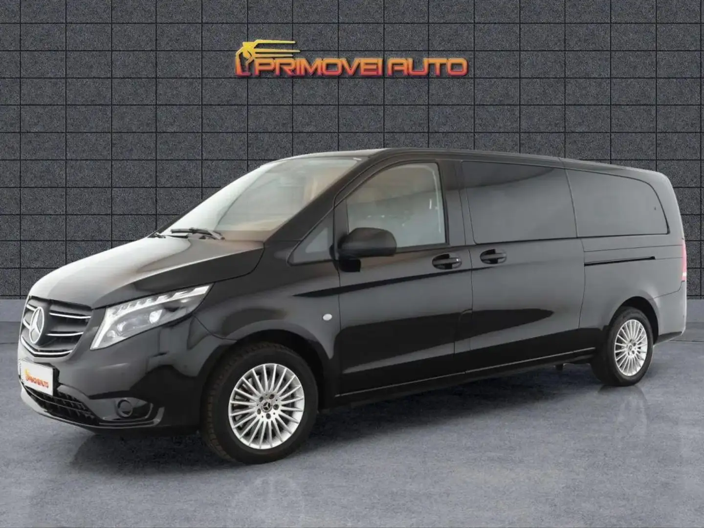 Mercedes-Benz Vito 2.0 124 CDI 4x4 PL Tourer Select Extra-Long Black - 2