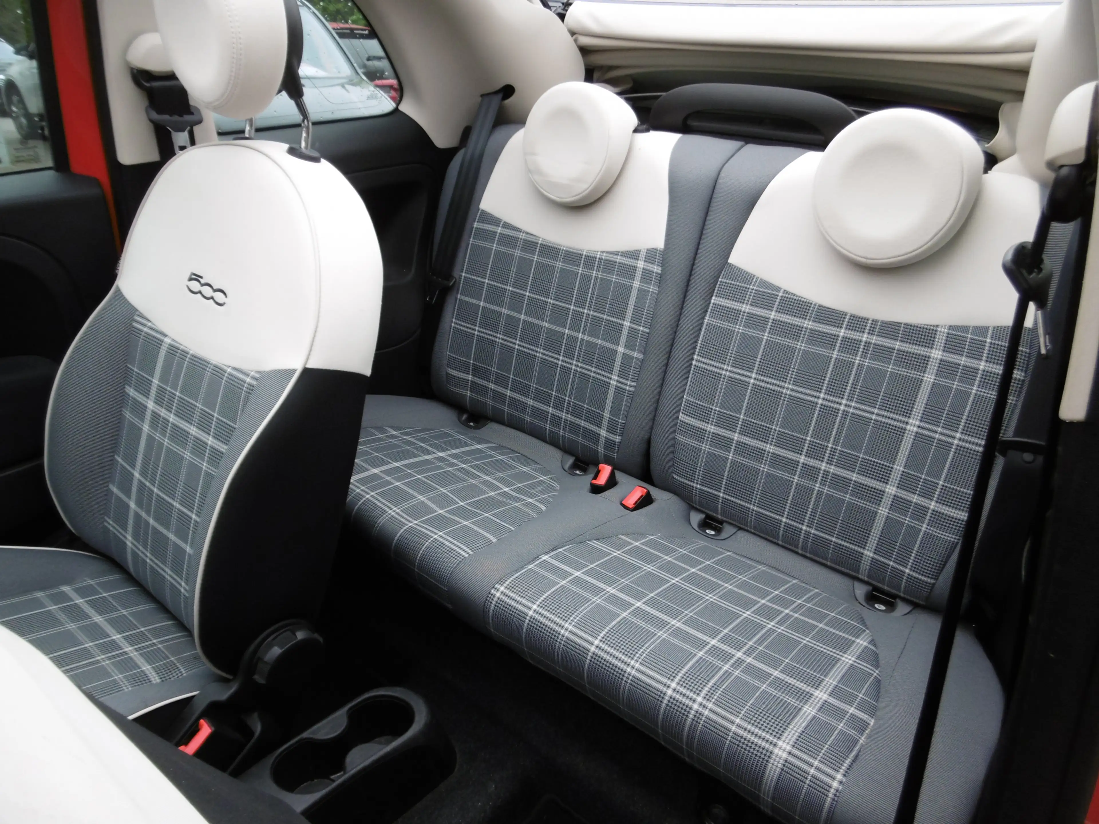 Fiat 500C 1.2 Lounge Klima Allwetter Tempo.,PDC — photo 3