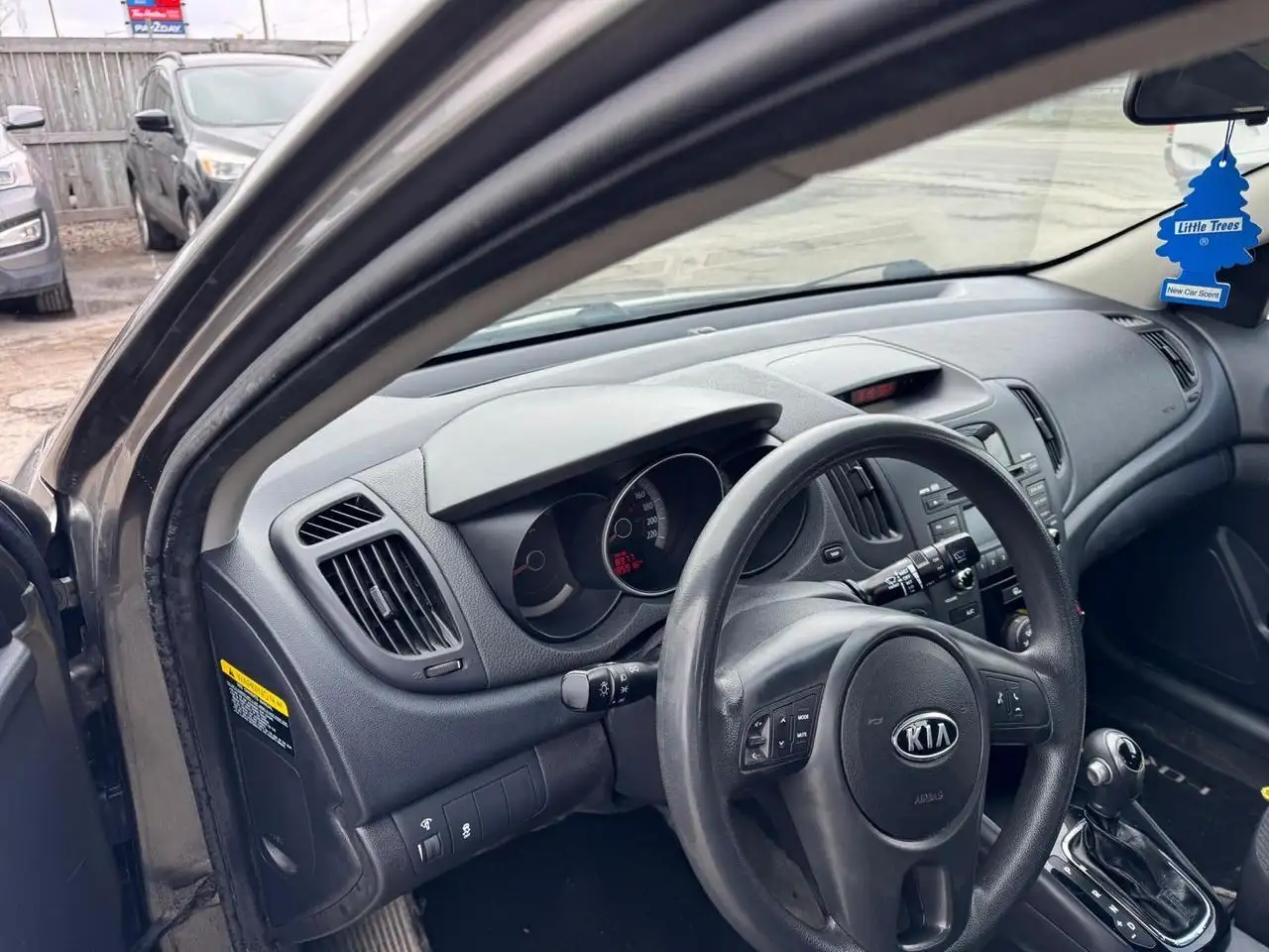 Kia Forte снимка Kia Forte