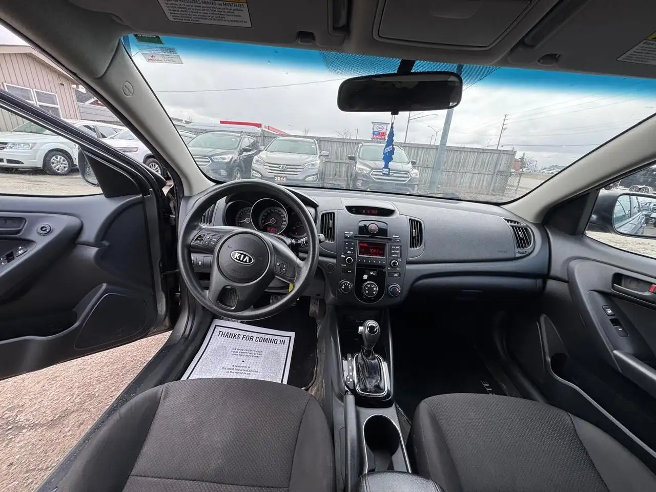 Kia Forte снимка Kia Forte