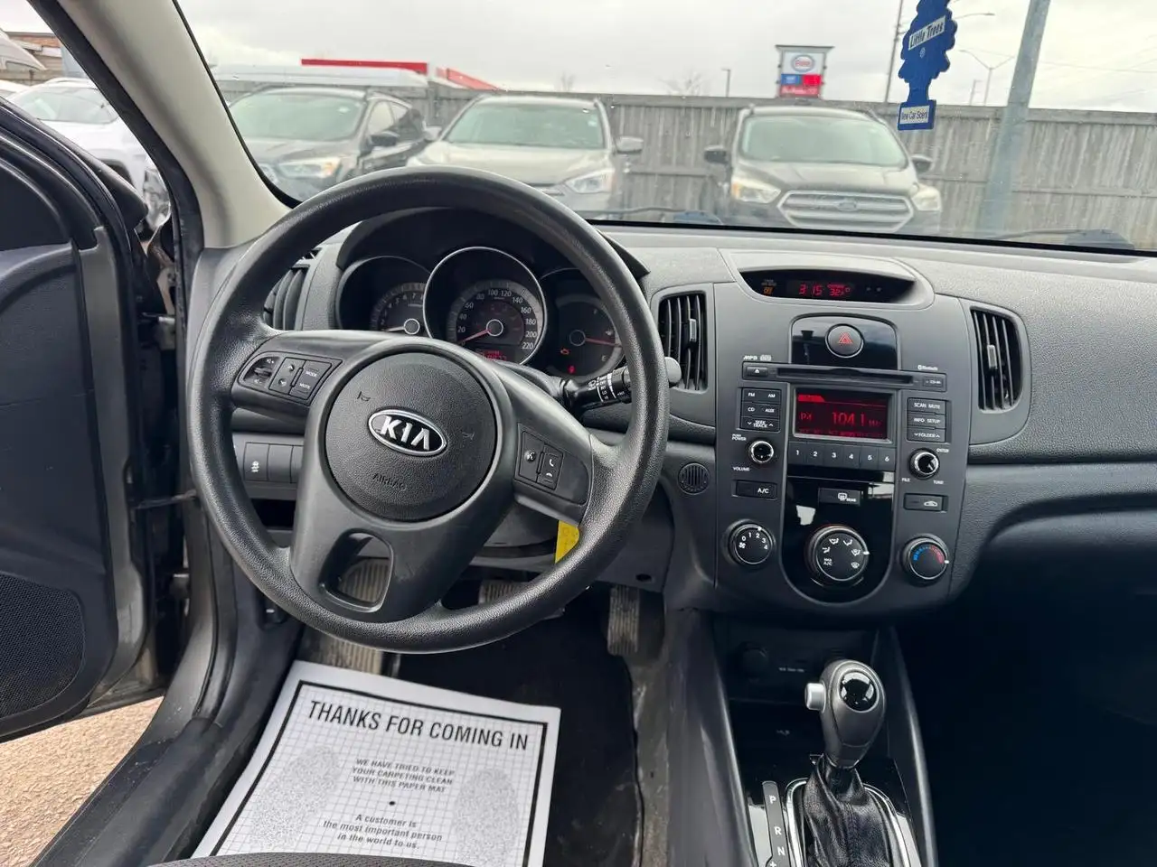 Kia Forte снимка Kia Forte