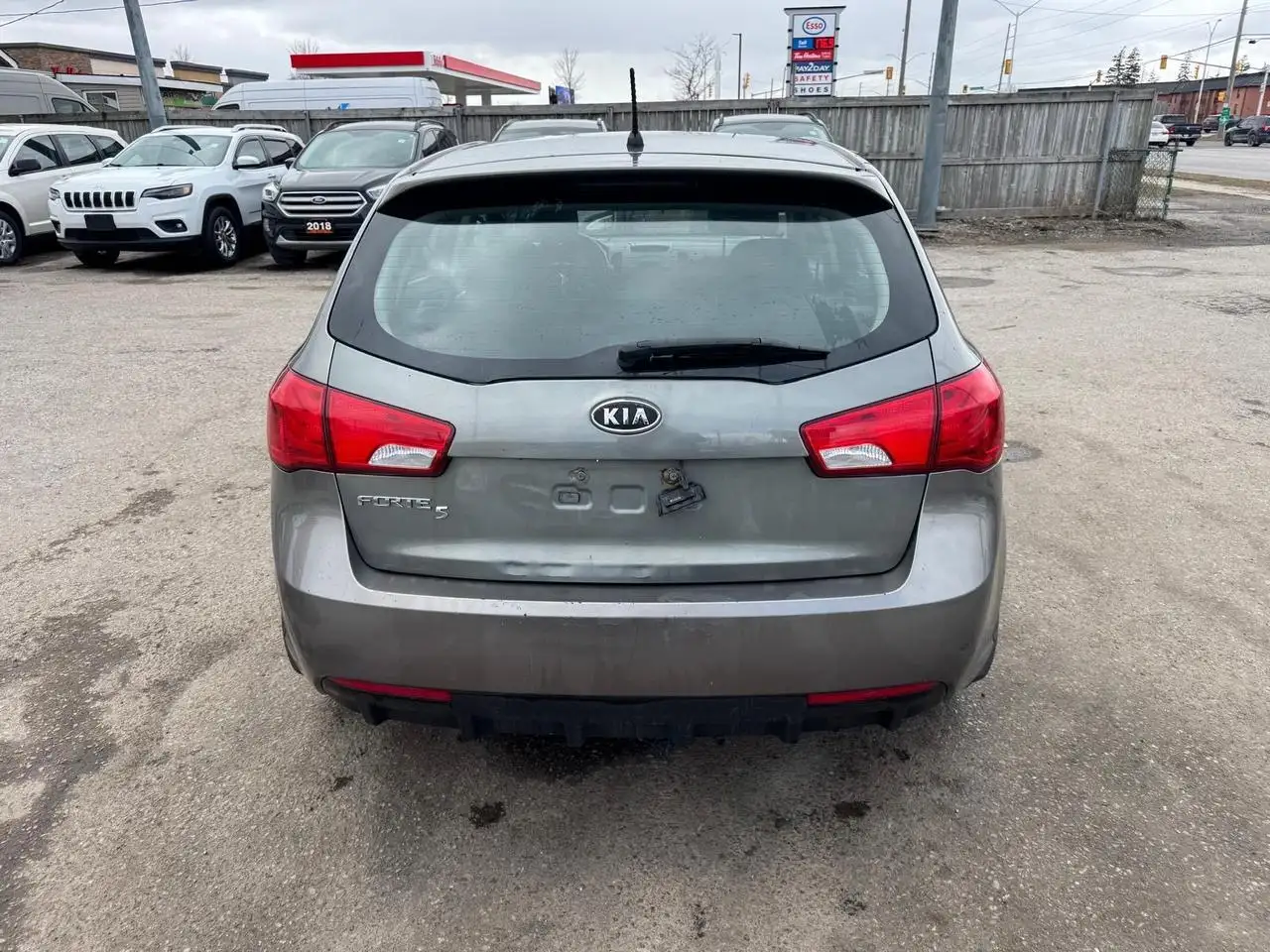 Kia Forte снимка Kia Forte