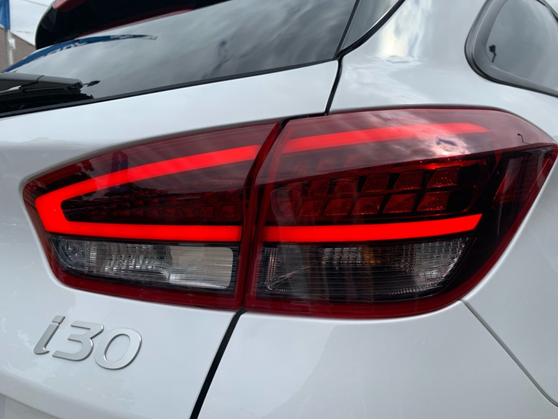 Hyundai i30 1.5 T-GDI N Line Kombi Pano Allwetter — photo 14