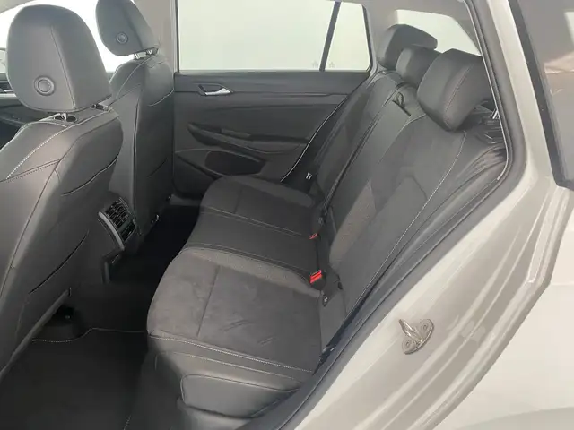 Volkswagen Golf view 10