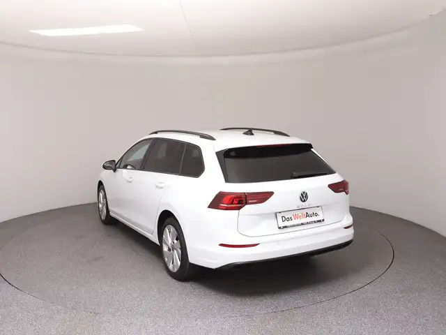 Volkswagen Golf view 5