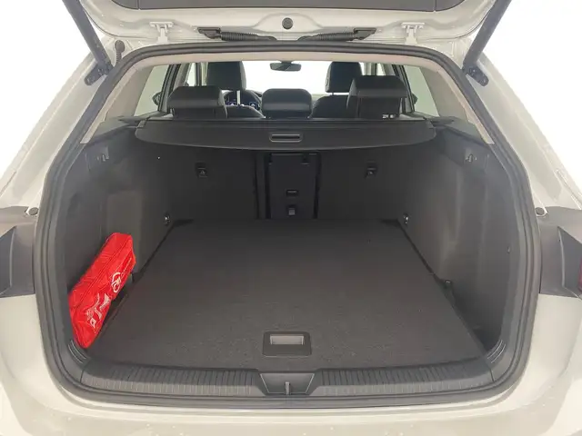 Volkswagen Golf view 7
