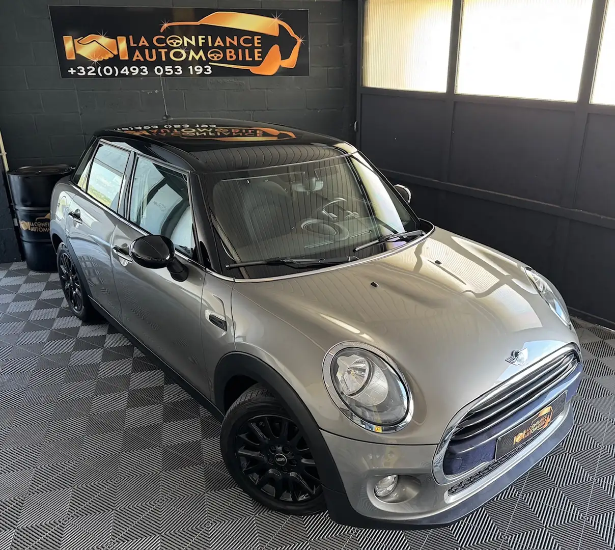 MINI Cooper 1.5i 1er propriétaire garantie 12 mois Gris - 1
