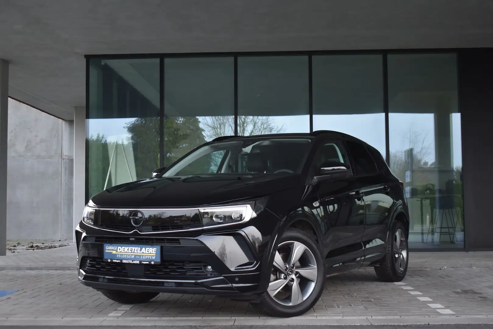 Opel Grandland 1.2Turbo S/S GS*Navi*Camera*FullLed*El.Koffer Schwarz - 1