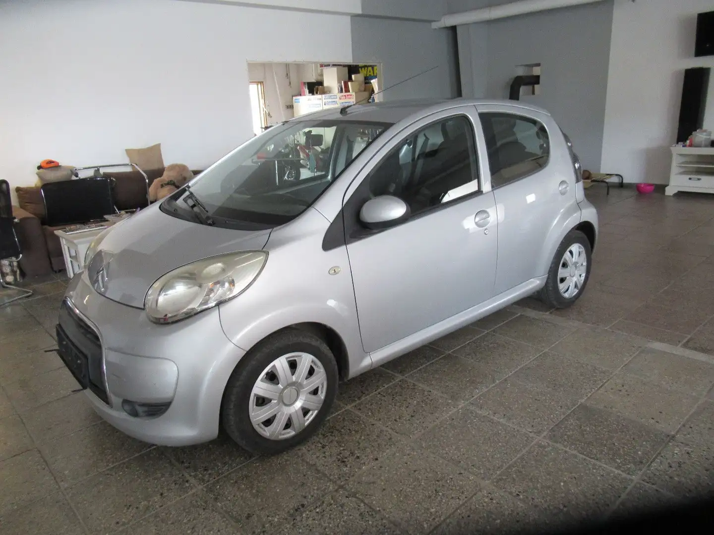 Citroen C1 1.0 Style AUTOMATIK, KLIMA Silber - 1