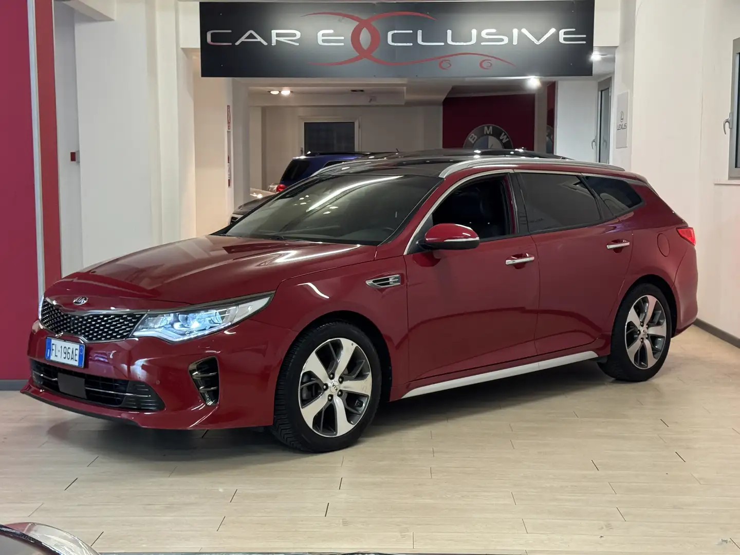 Kia Optima SW 1.7d GT Line Premium Pack 141cv dct7 ENTRA! Rood - 1