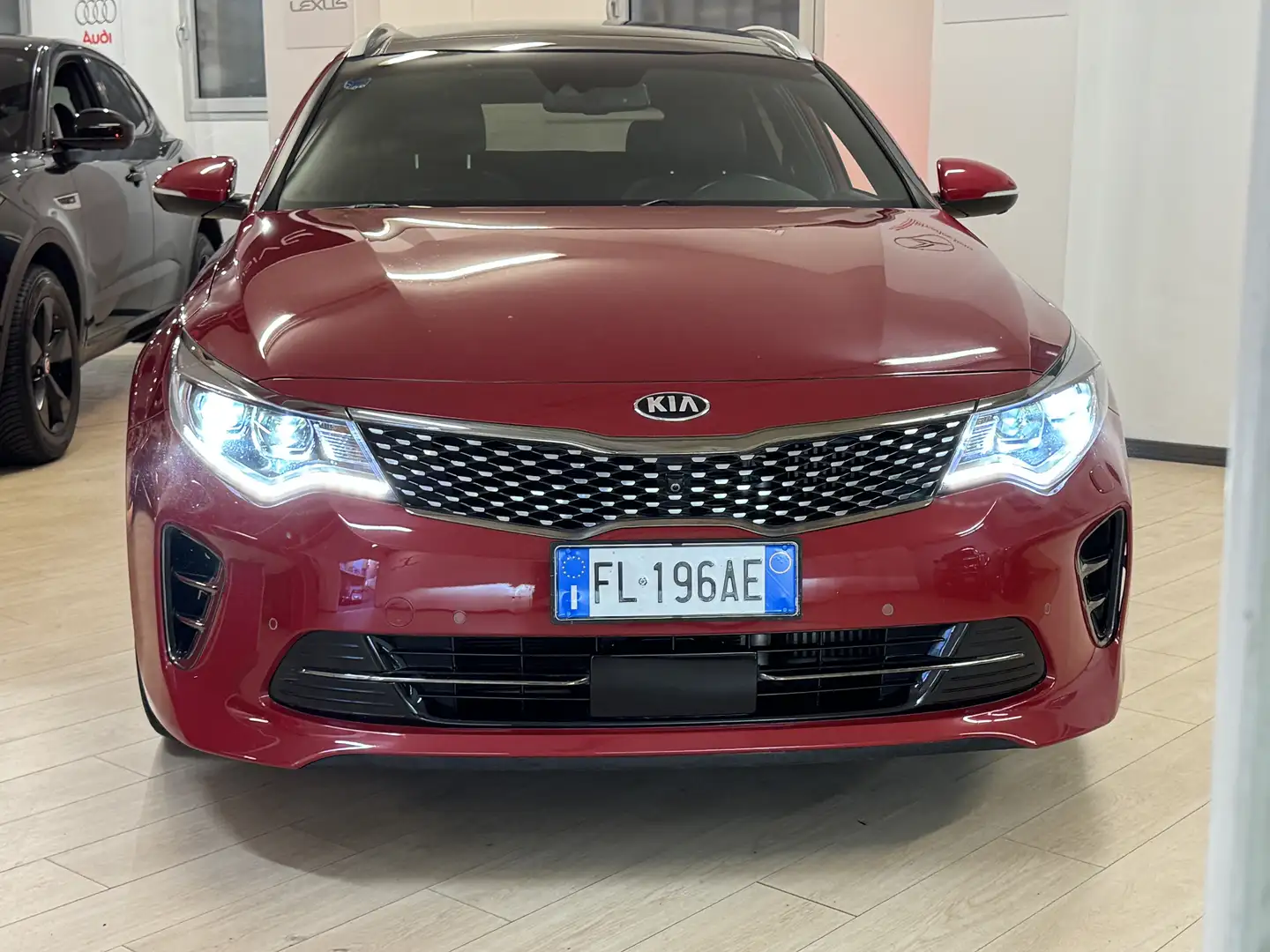 Kia Optima SW 1.7d GT Line Premium Pack 141cv dct7 ENTRA! Rood - 2