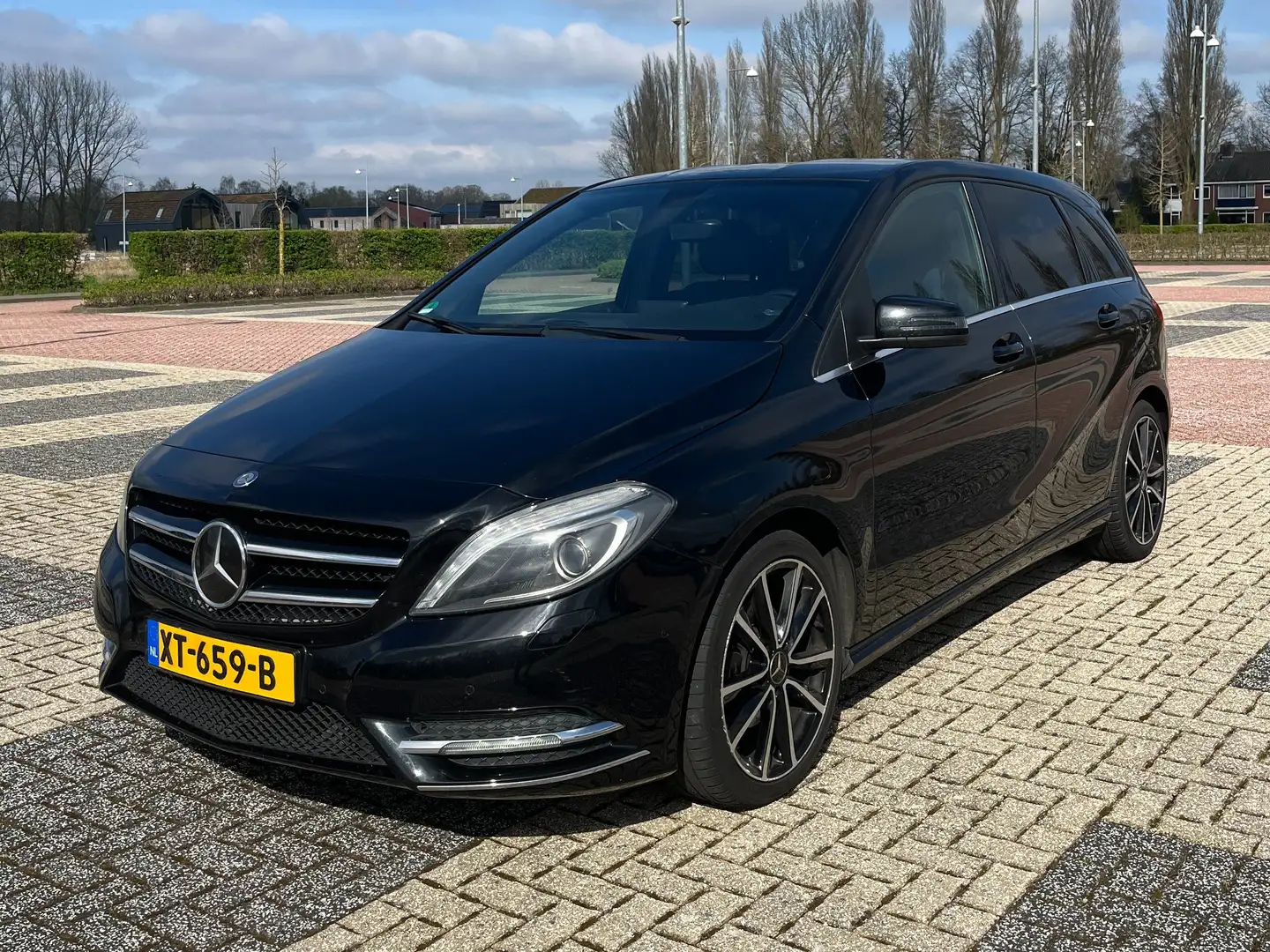 Mercedes-Benz B 200 CDI Prestige Czarny - 1