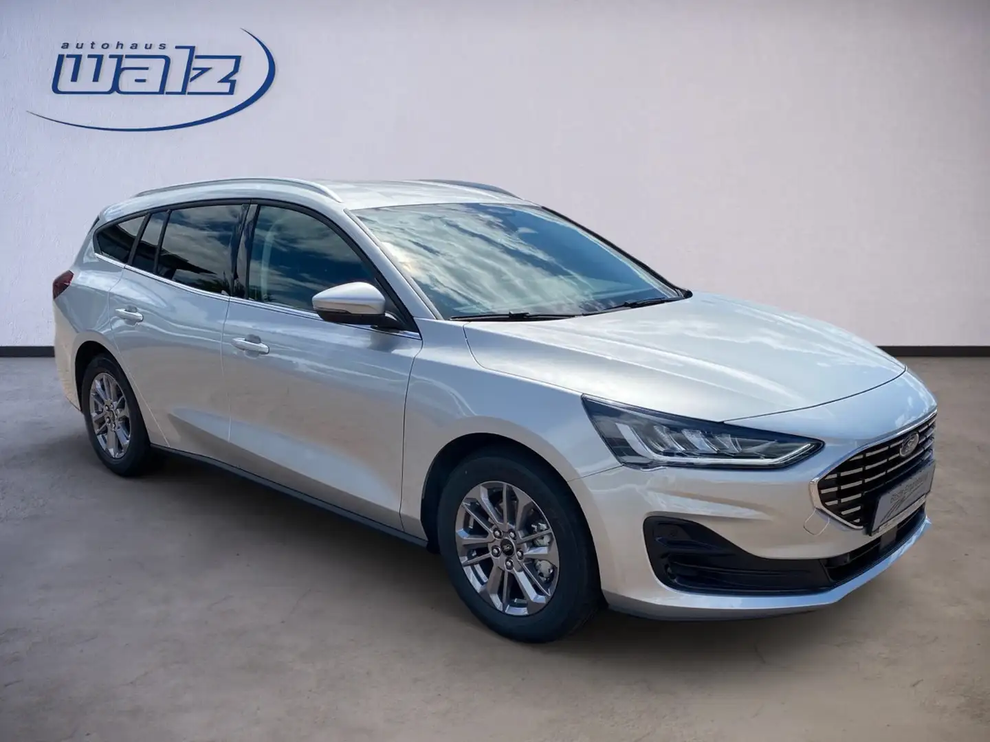 Ford Focus Turnier +TITANIUM+LED+ Silber - 2