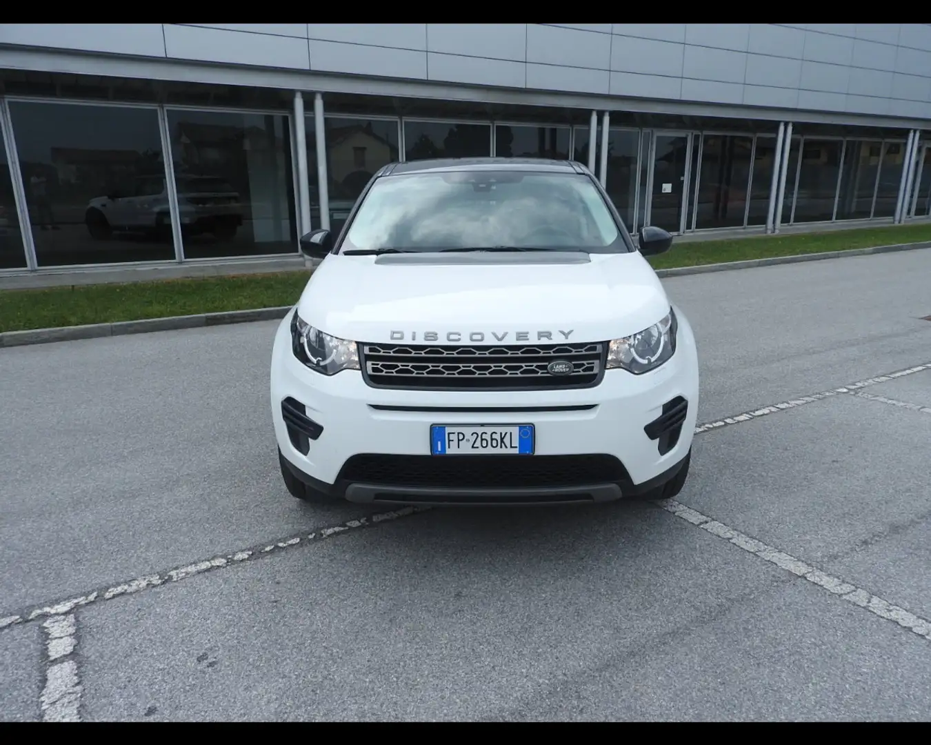 Land Rover Discovery Sport 2.0 TD4 Pure Blanco - 2