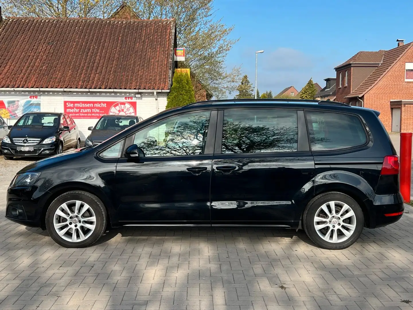 SEAT Alhambra 2.0 TDI+DSG+AHK+Navi+Xenon+Tüv neu Schwarz - 2