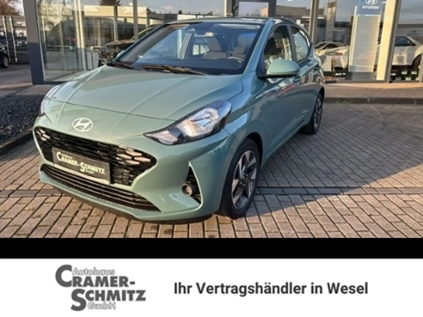 Hyundai i10 1.0 Benzin Trend Navi Klima Grün - 1