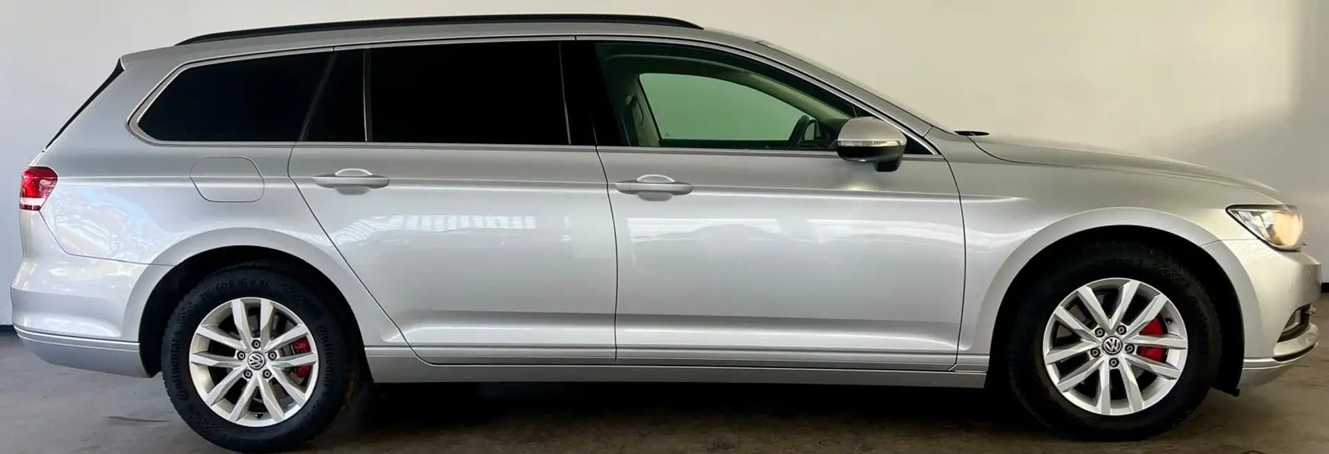 Volkswagen Passat Variant Comfortline ACC 2xPDC Shz Silber - 2