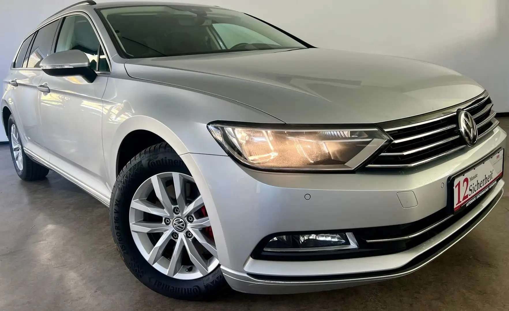 Volkswagen Passat Variant Comfortline ACC 2xPDC Shz Silber - 1